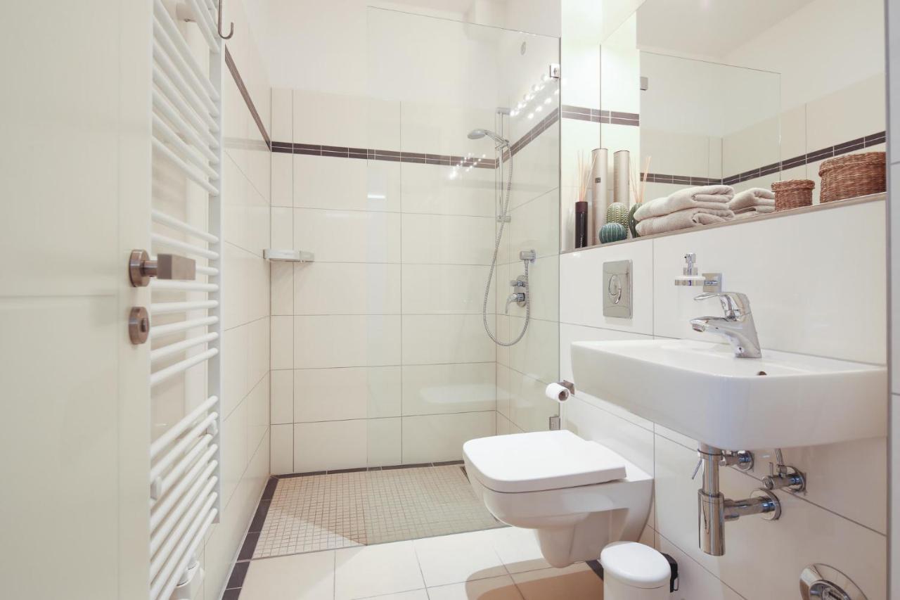 5 Personen Altbau Nahe Kurfuerstendamm - Shakespeare Berlin Ngoại thất bức ảnh